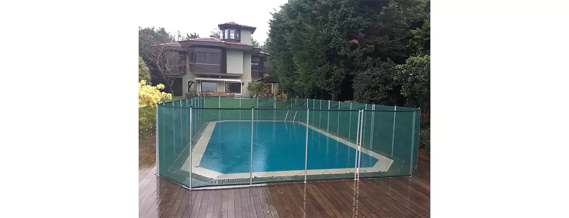 Havuz Güvenlik Bariyerleri Resmi